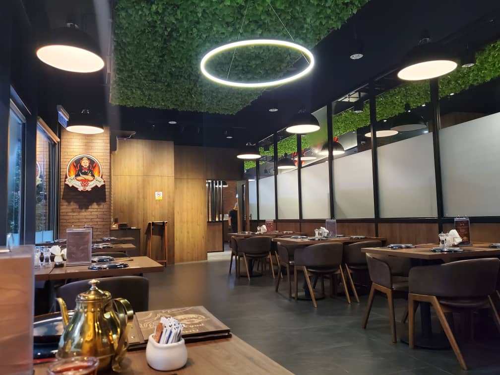 Chef Eyad dining atmosphere